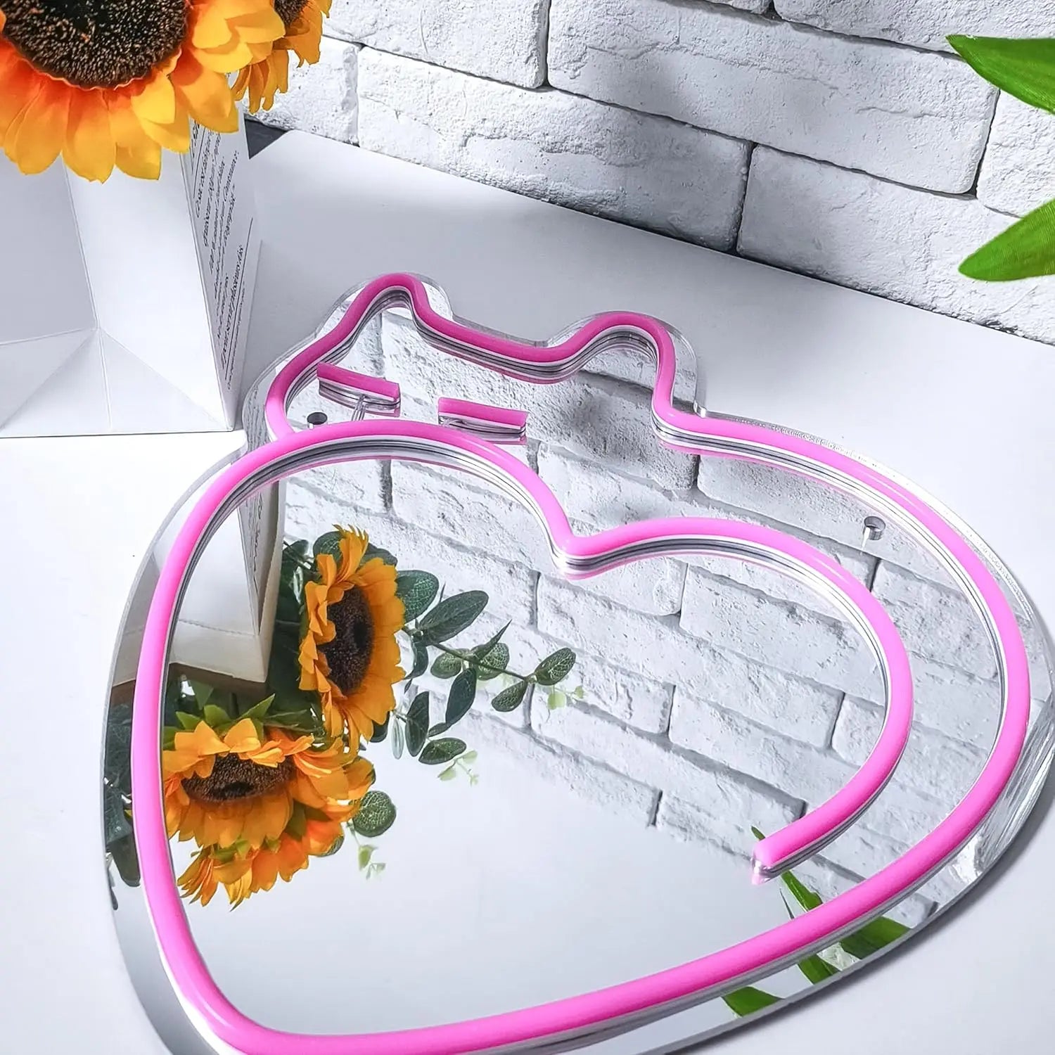 Kitty Love Neon Mirror