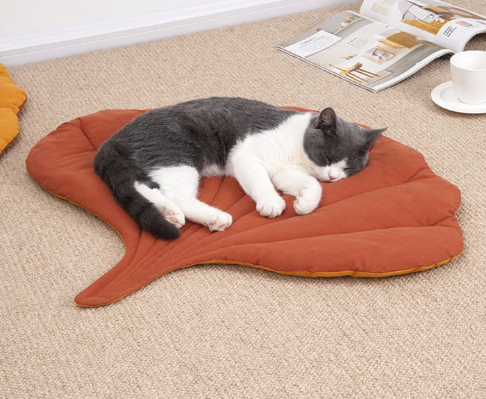 Leafy Lounge Cat Mat